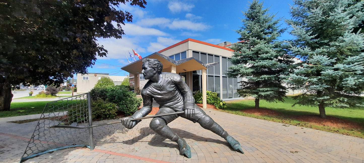 David Devant L’hotel De Ville Thurso Avec Guy Lafleur