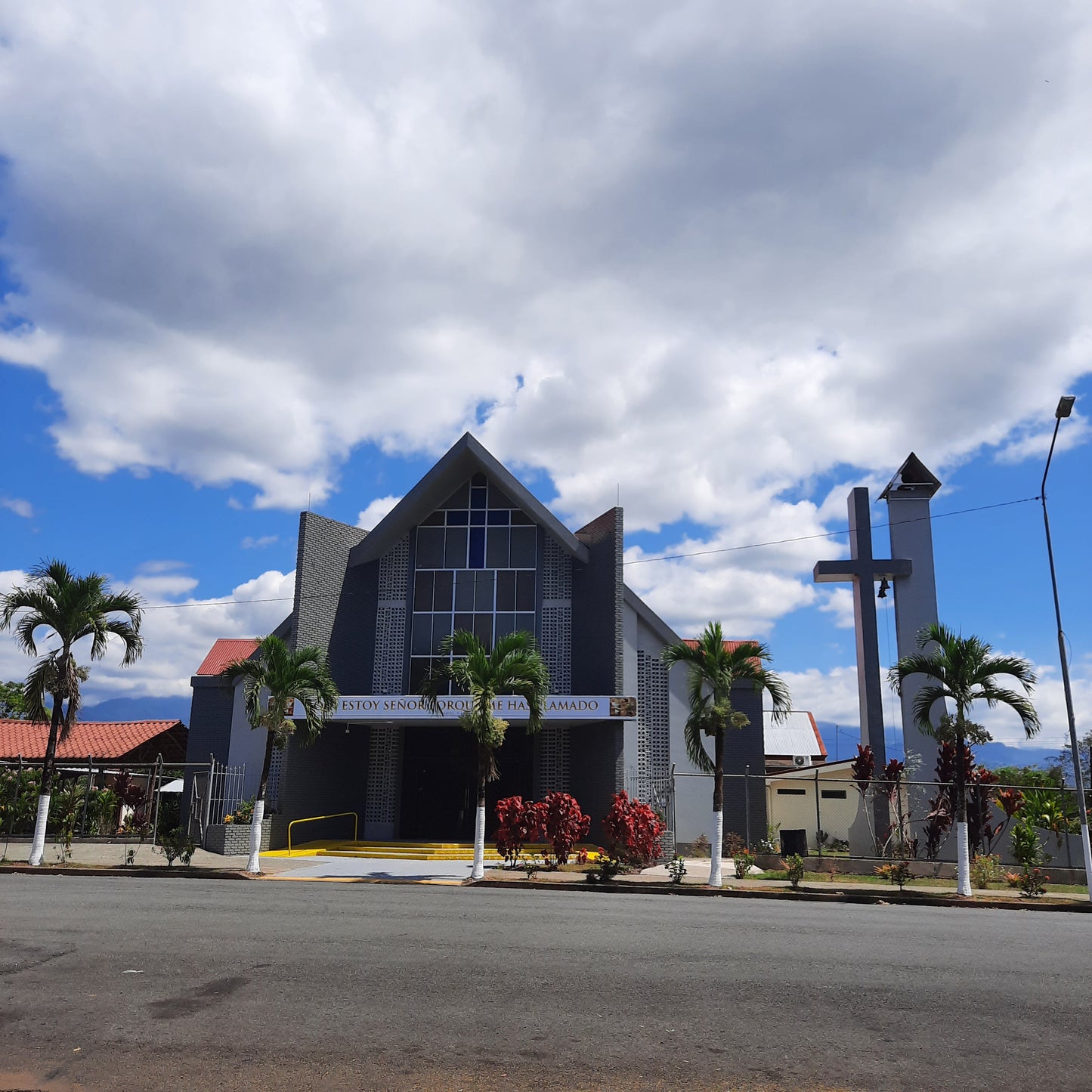 Iglesia Católica De Palmares