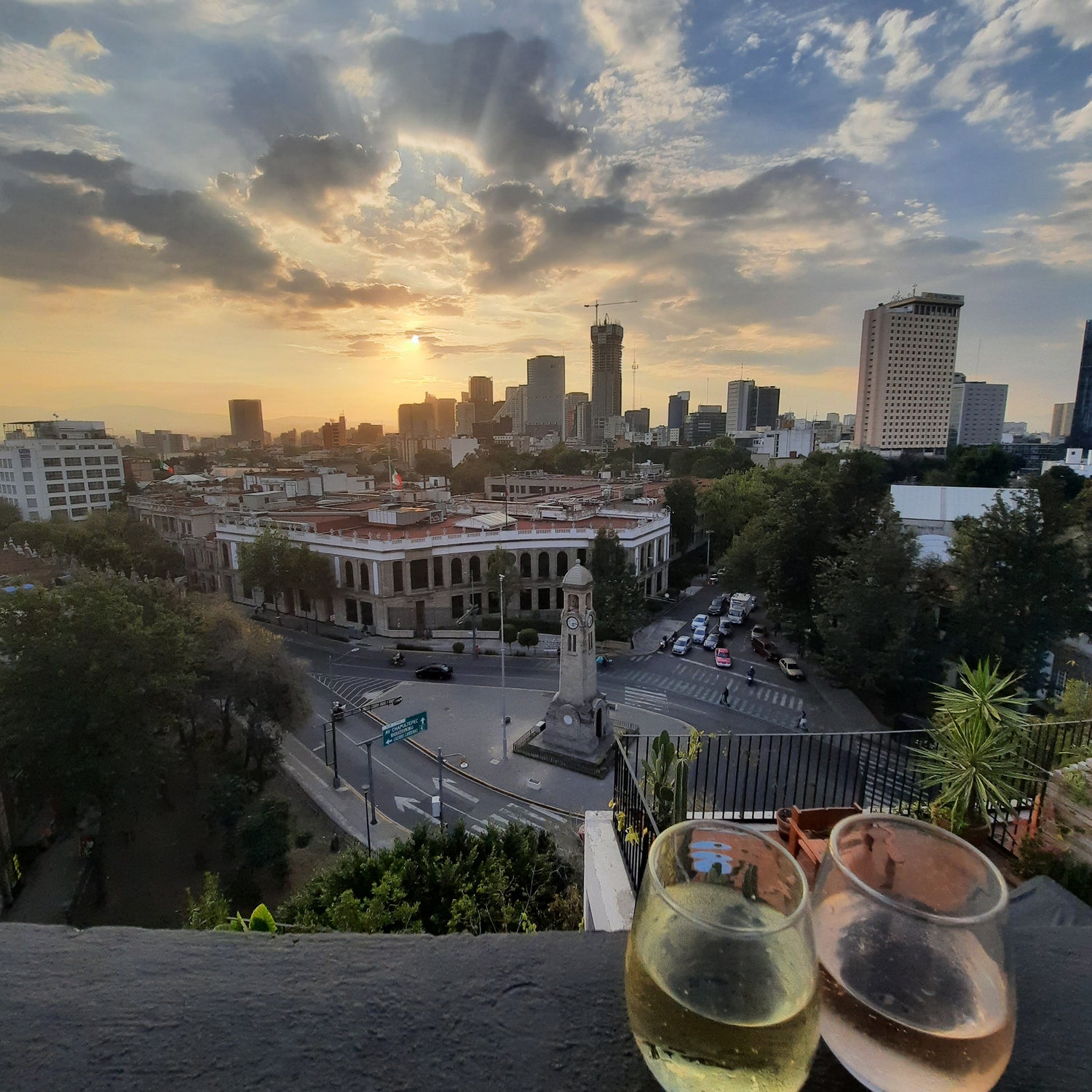 2023-11-07 Coucher De Soleil À Mexico City (3 Photos)