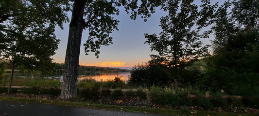 Twilight of SEPTEMBER 24, 2021 6:33 p.m. (View BP3) Lac des Nations in Sherbrooke.