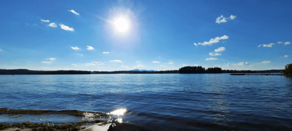 2022-06-24 (View Lake Magog) The magnificent sun